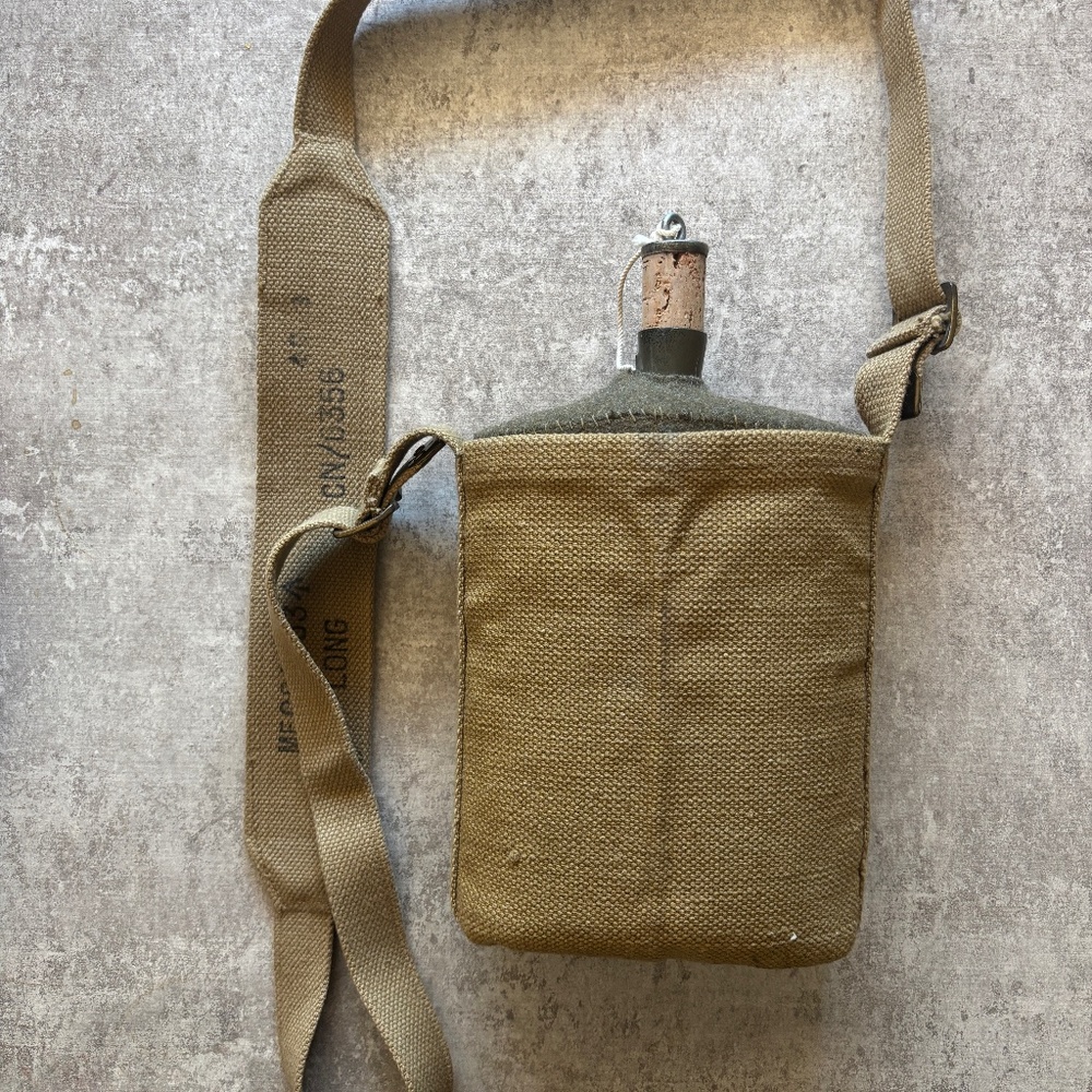 Ww2? Military issue canteen